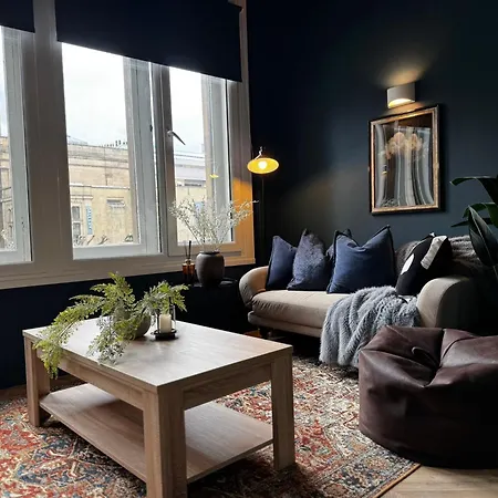 Manhattan-style Chic Loft, Sleeps 4, Heart Of * לידס