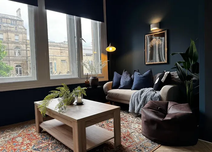 Manhattan-style Chic Loft, Sleeps 4, Heart Of * Leeds (West Yorkshire)