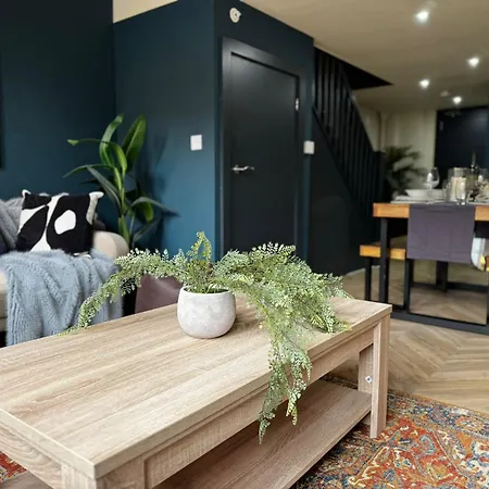 Manhattan-style Chic Loft, Sleeps 4, Heart Of *